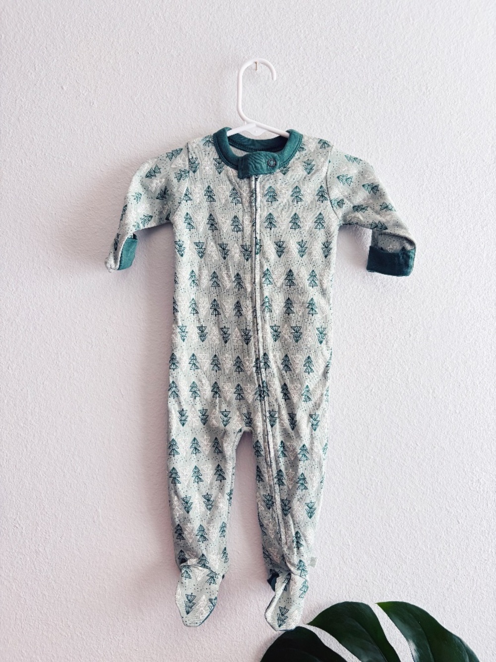 Baby 0-3 Months Evergreen Tree Long Sleeved Organic Cotton Zip Up Footie